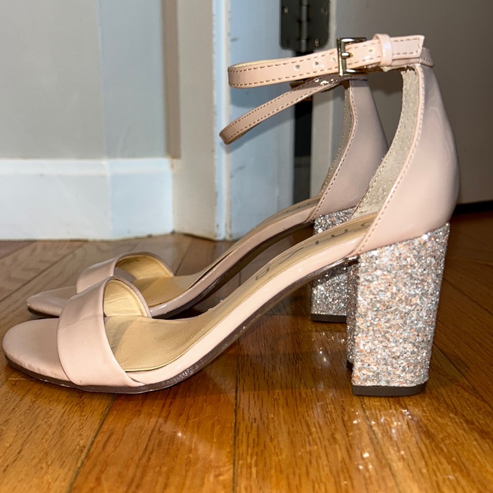 Unisa heels